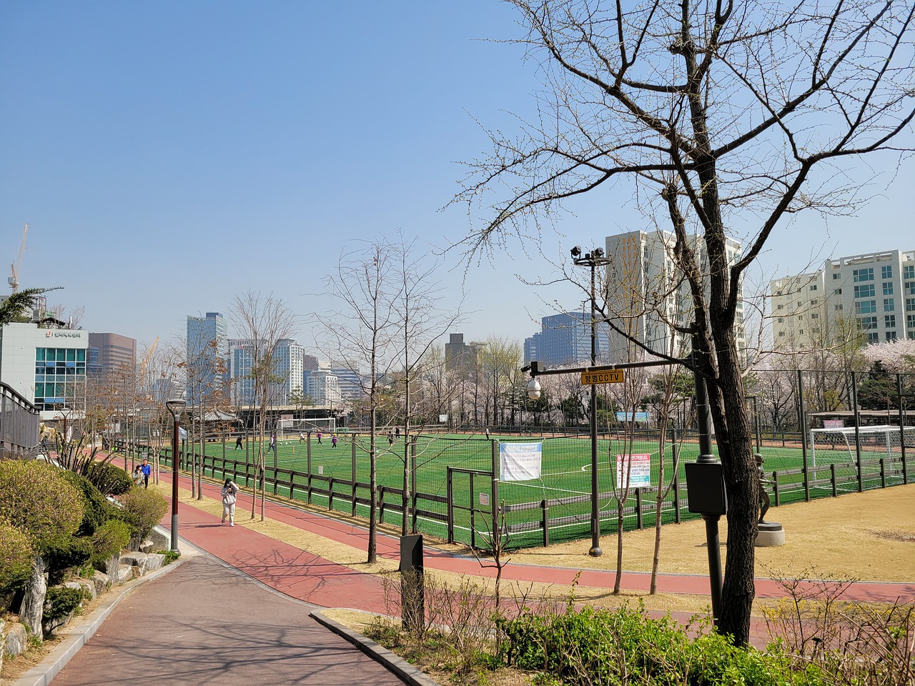 對陣老東家
