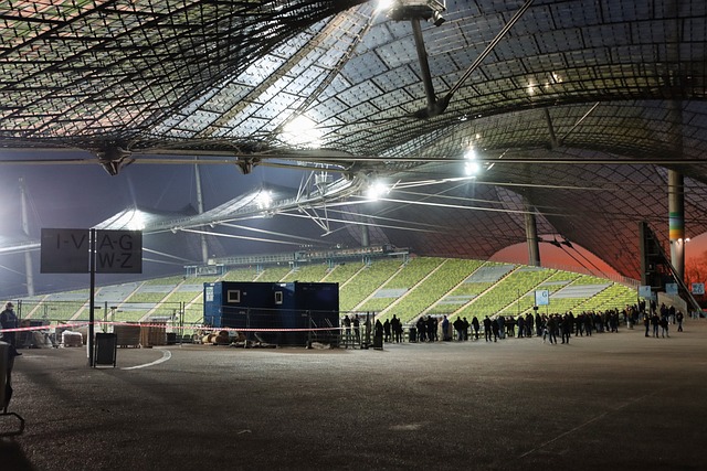 随着中国足 随着中国足