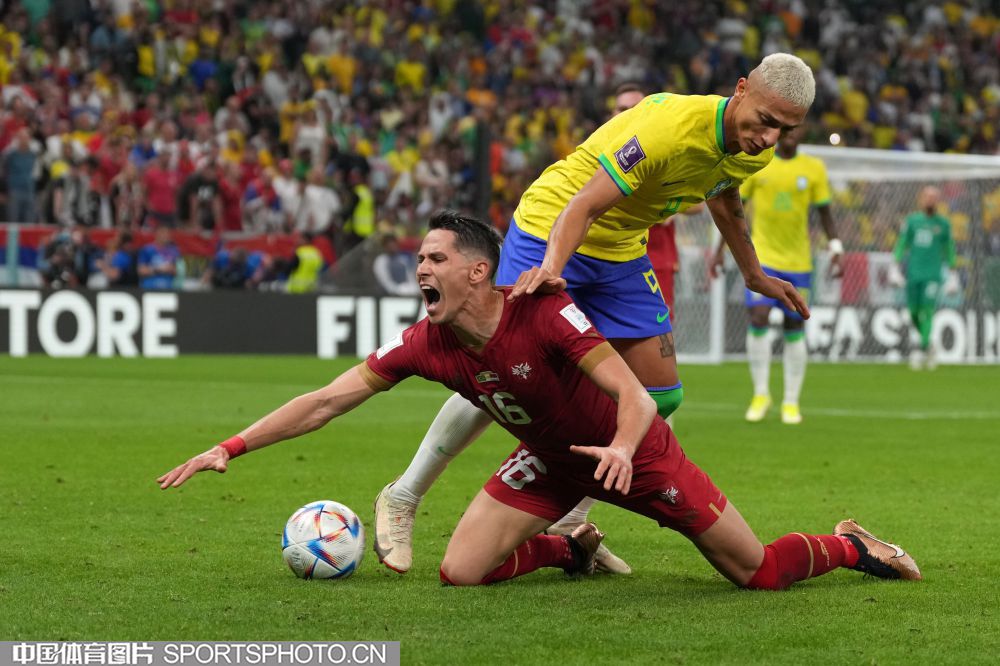 在首场比赛 在首场比赛